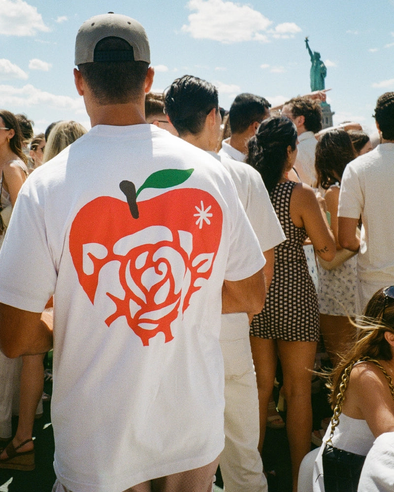 Big Apple Tee – Rose Garden